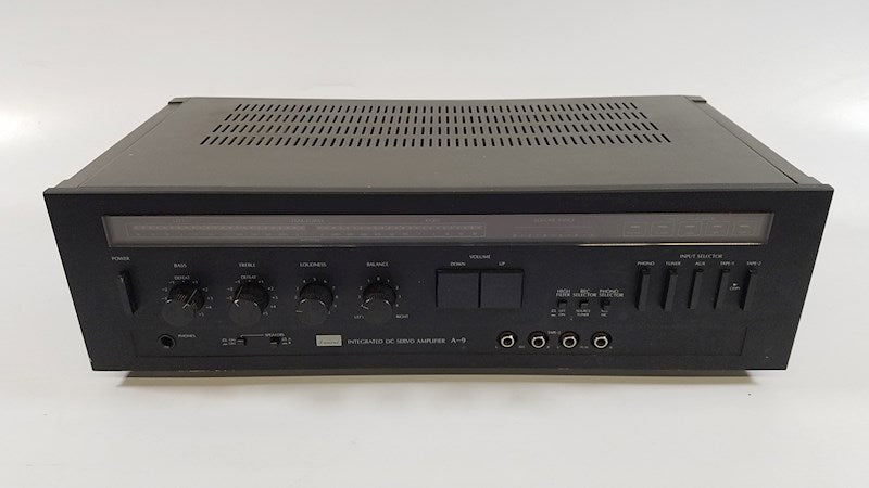 Sansui Integrated DC servo amplifier A-9 — vue 1