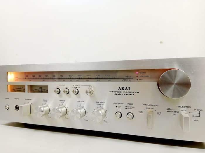 AKAI AA-1030 — vue 1