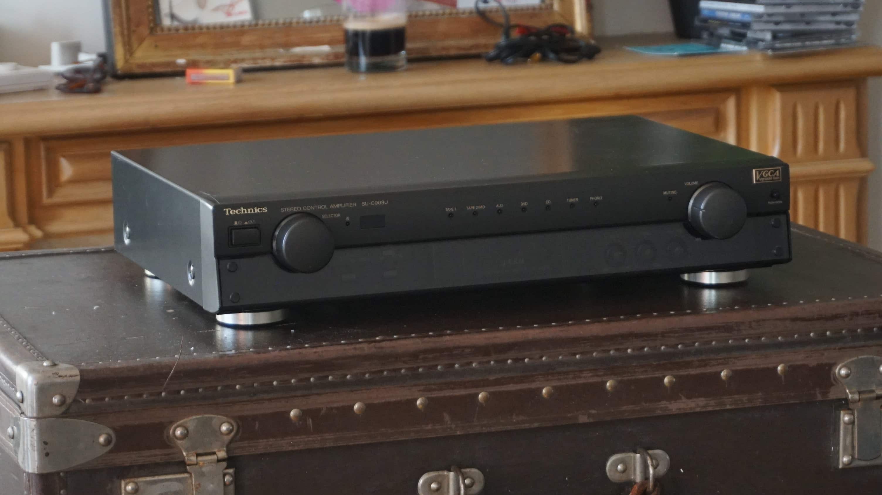Technics Stereo control amplifier SU-C909U — vue 1