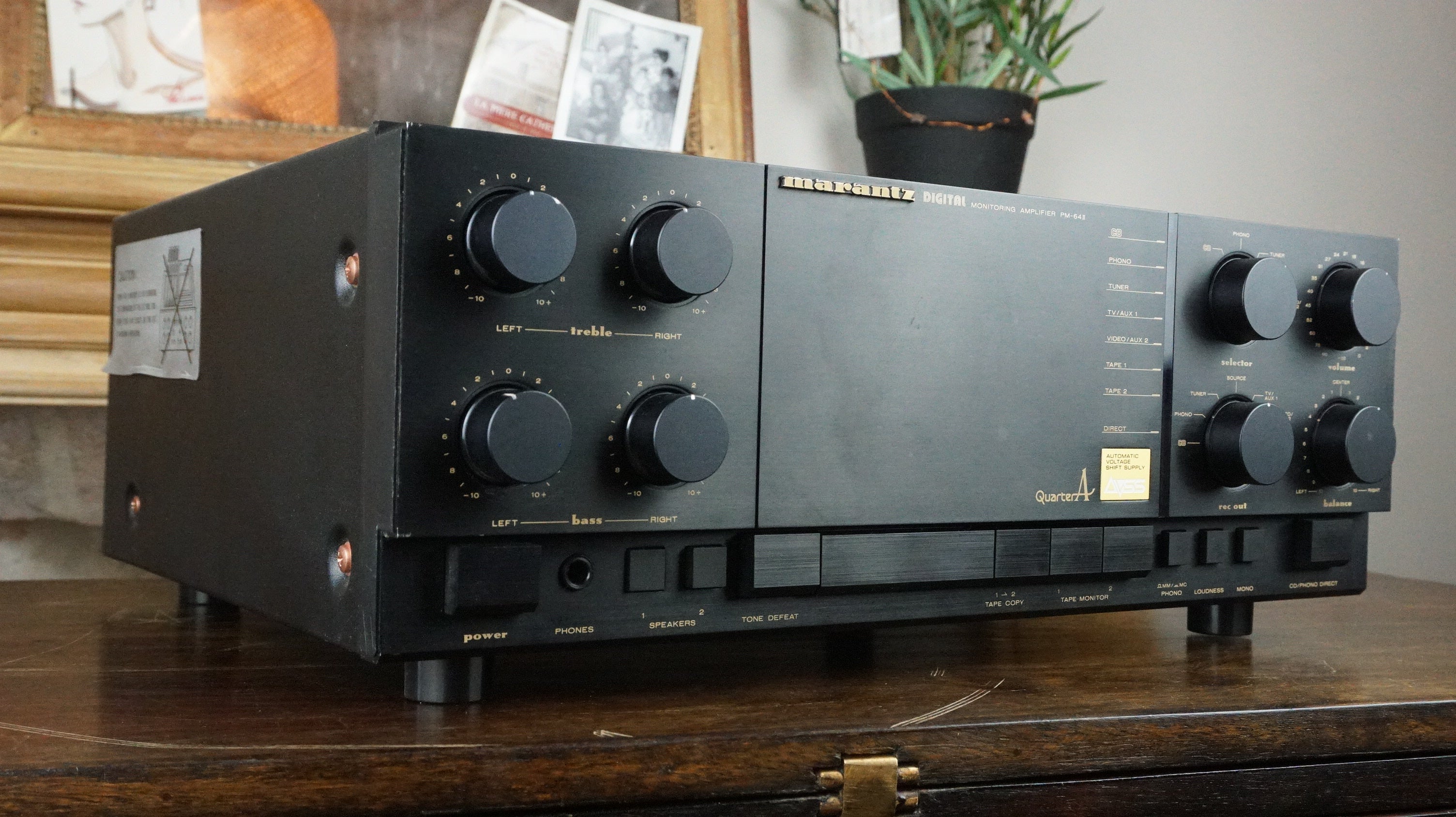 Marantz Monitoring amplifier PM-64E — vue 2