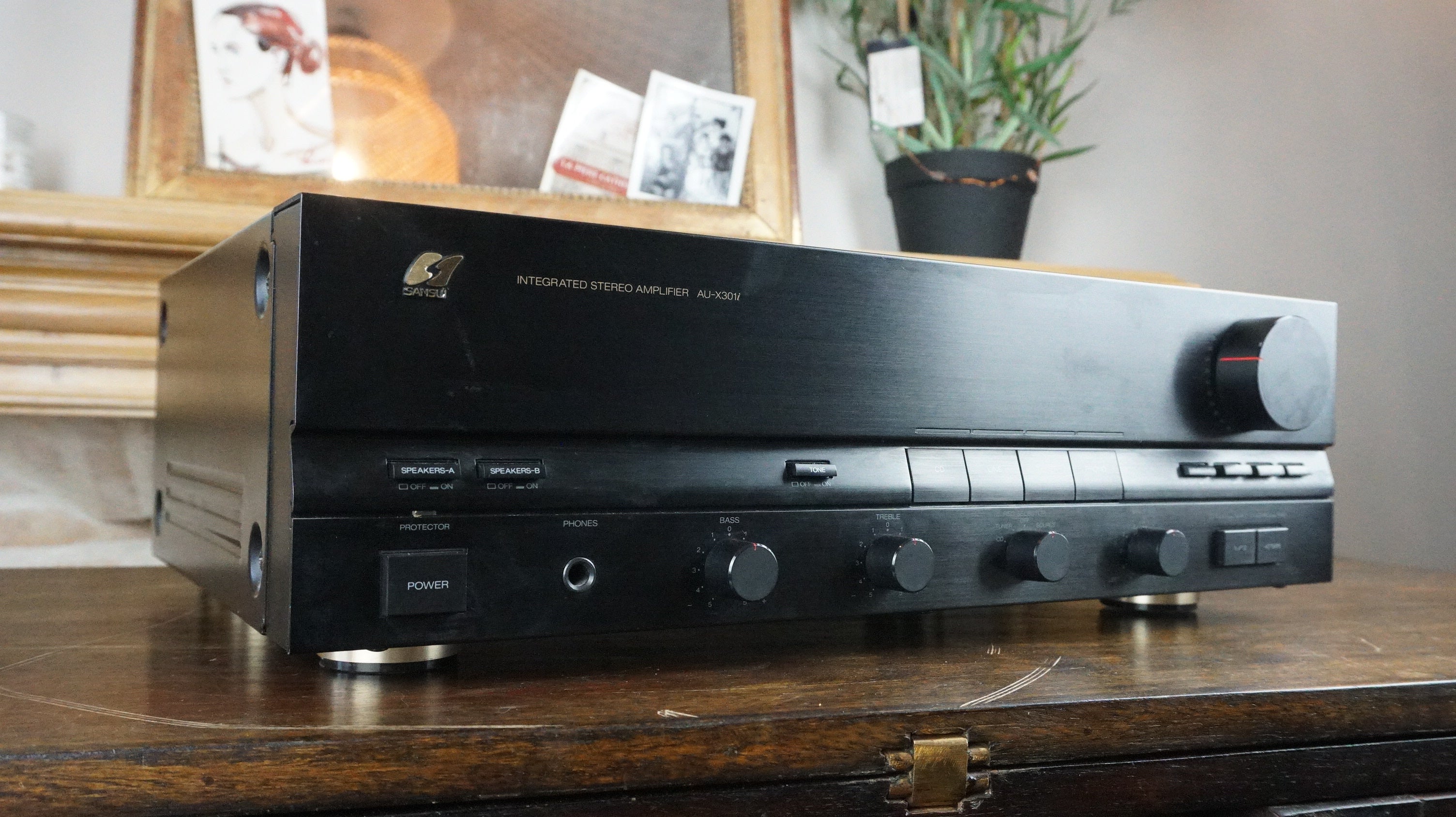 Sansui Integrated stereo amplifier AU-X301i — vue 2