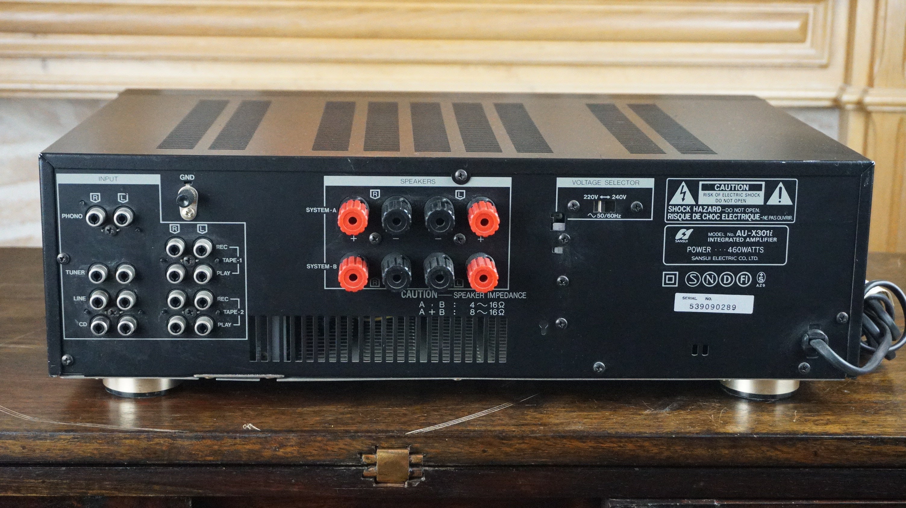 Sansui Integrated stereo amplifier AU-X301i — vue 3