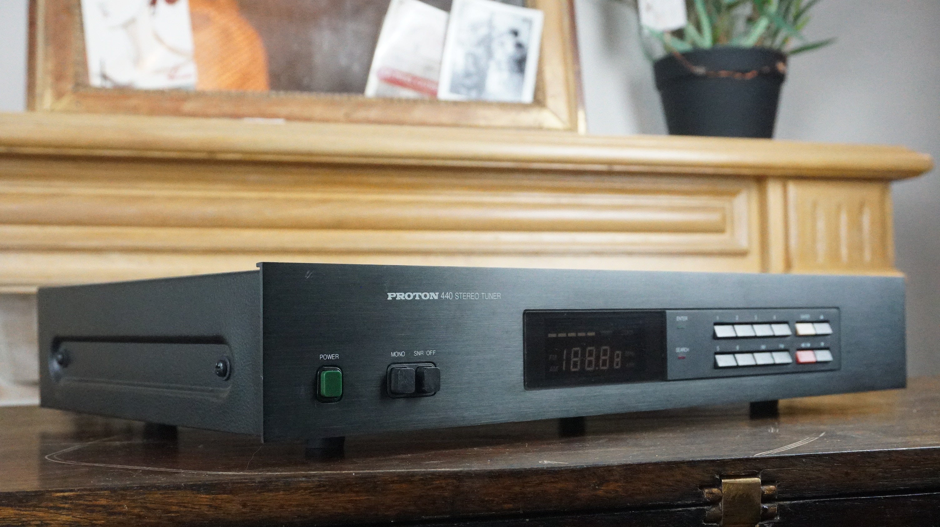 Proton 440 Stereo Tuner — vue 2