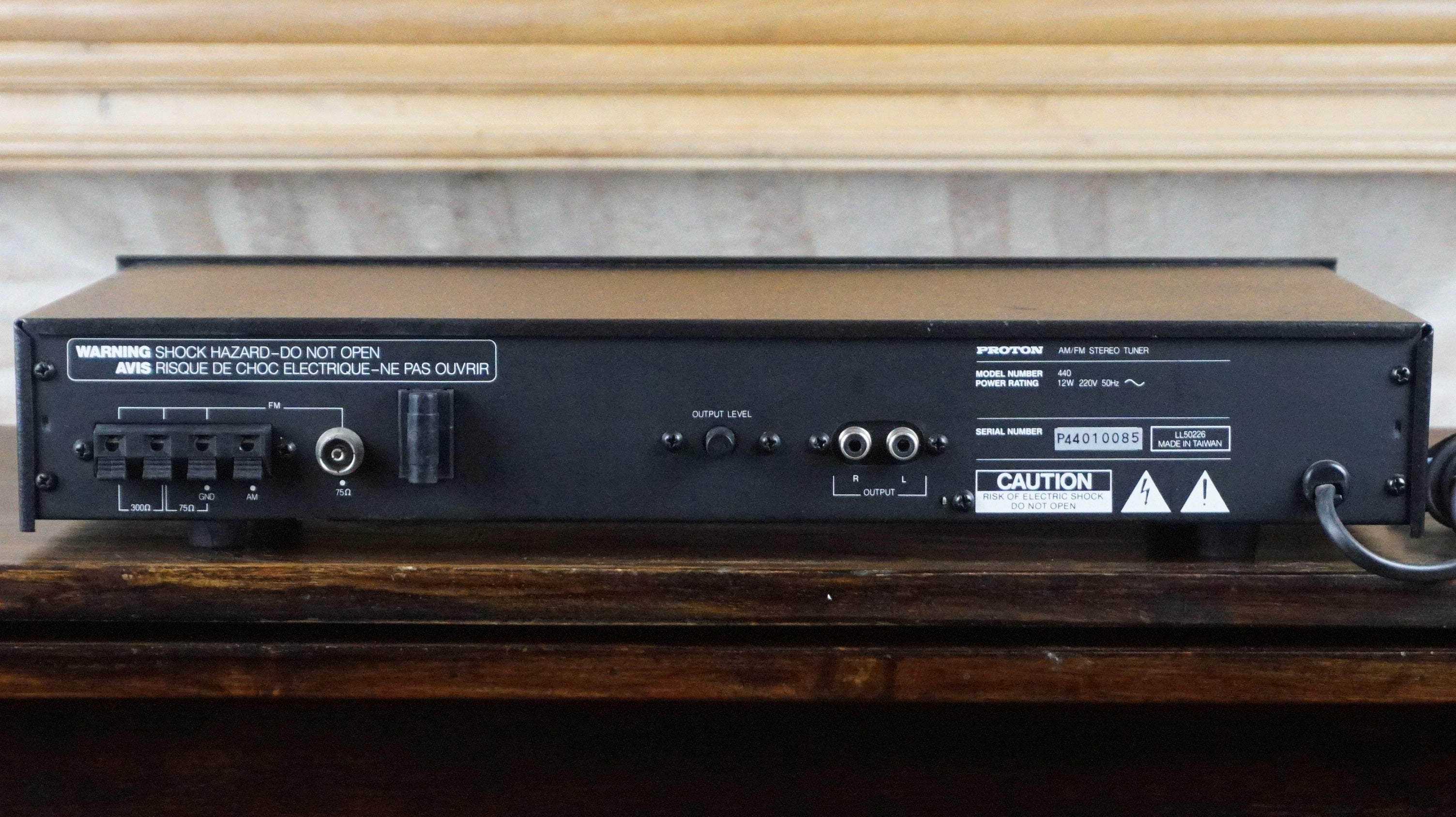 Proton 440 Stereo Tuner — vue 3
