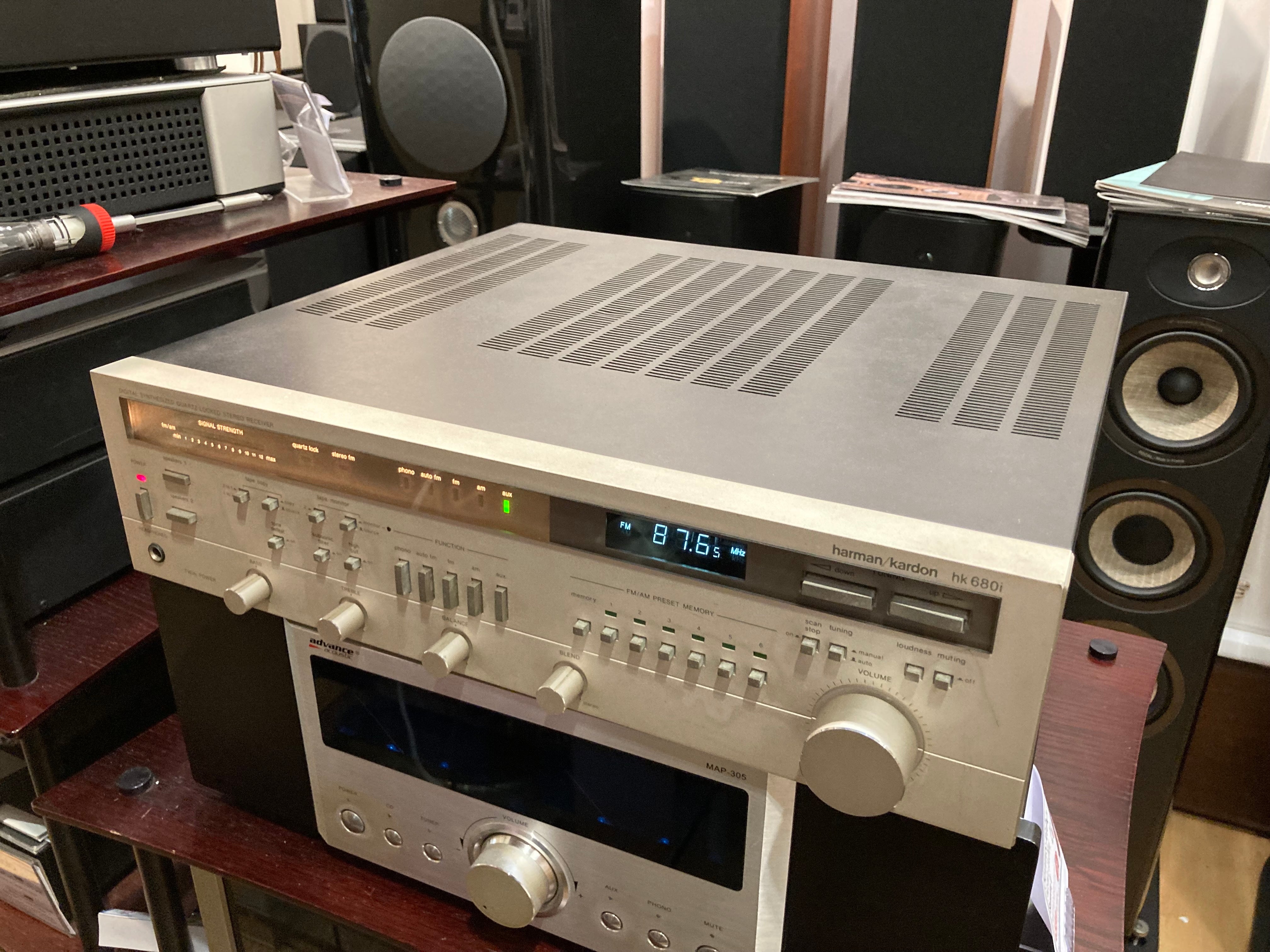 Harman Kardon HK680 — vue 1