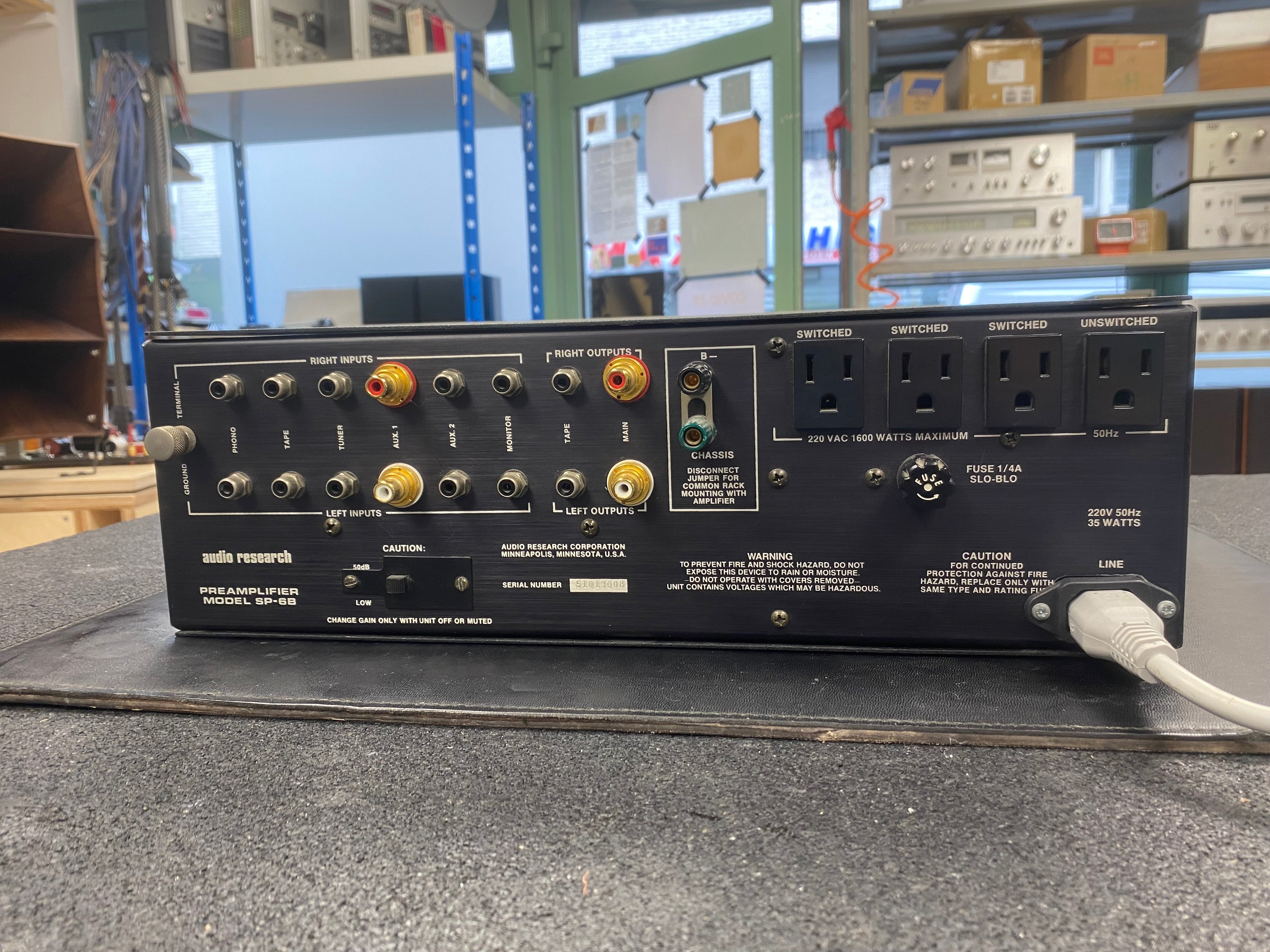Audio Research SP-6B — vue 3