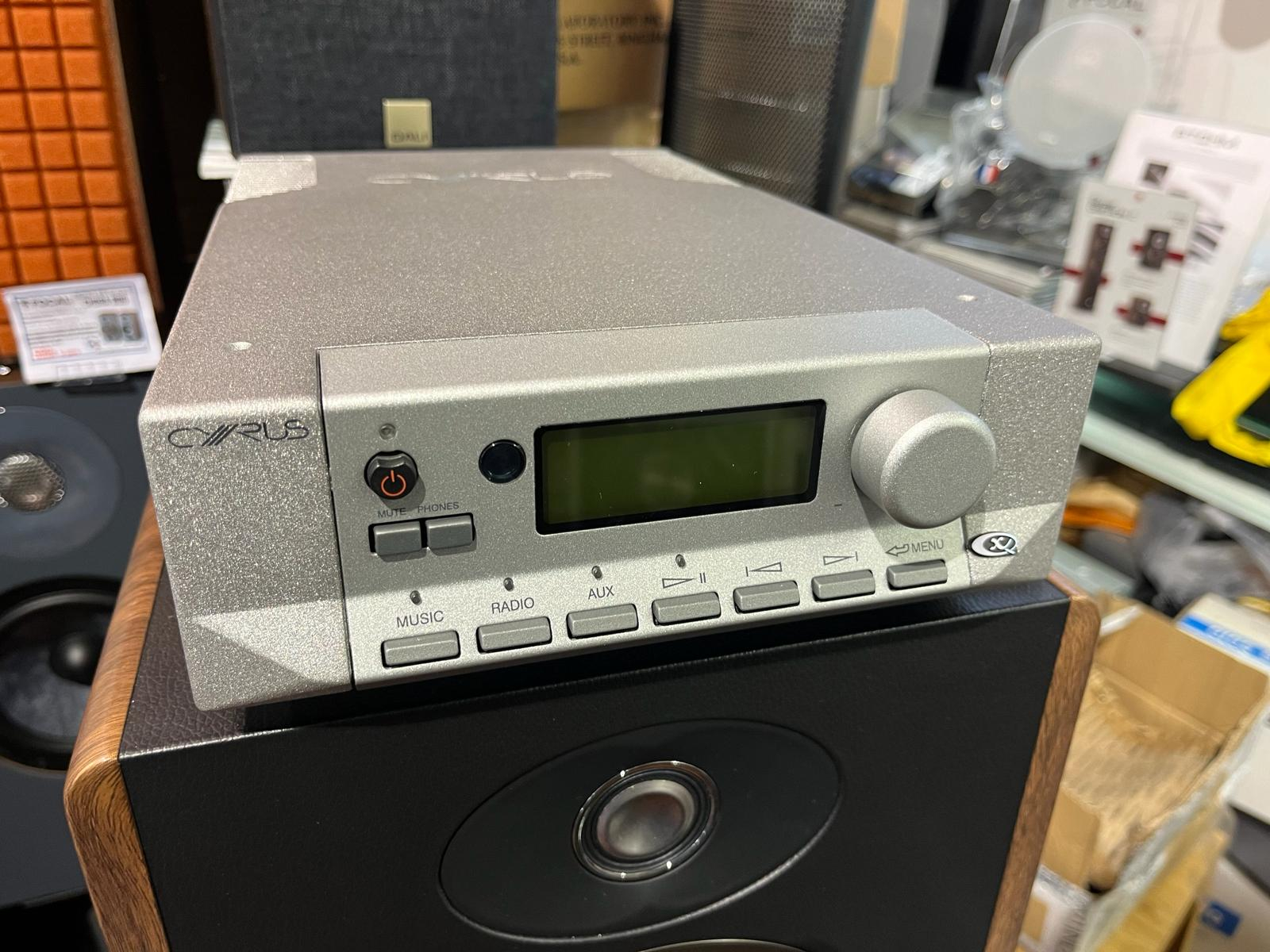 Cyrus Stream XP2 — vue 1