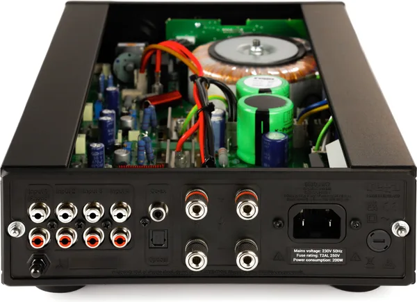Rega Brio MK7 — vue 4