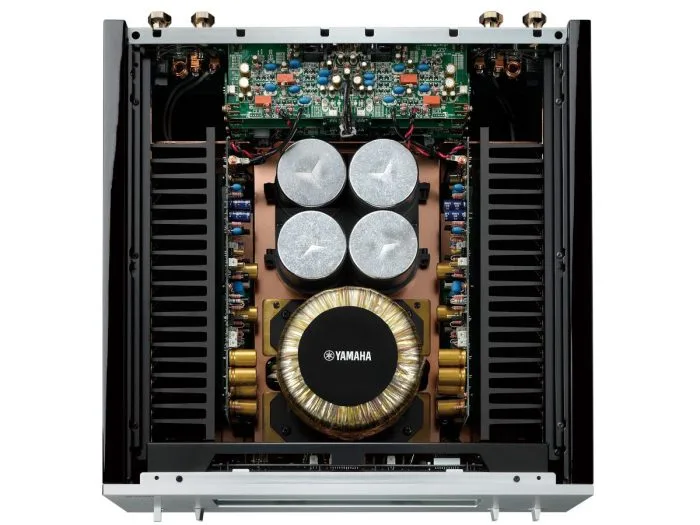 Yamaha M-5000 — vue 2