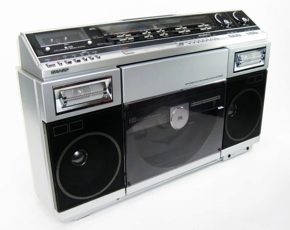 Sharp VZ2000 Ghetto Blaster — vue 2