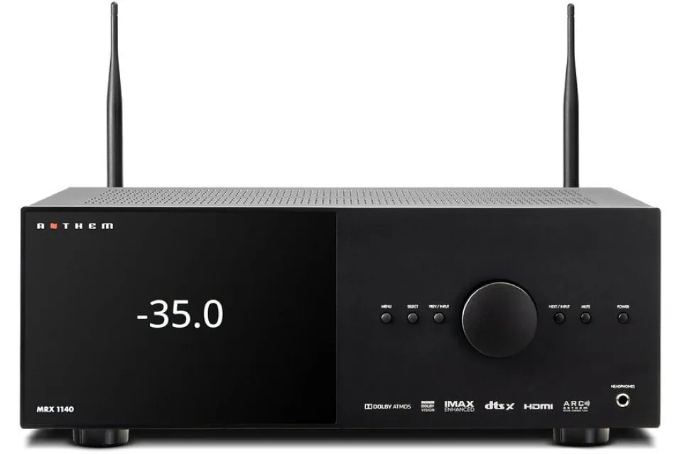 MRX-740 8K, vue 3