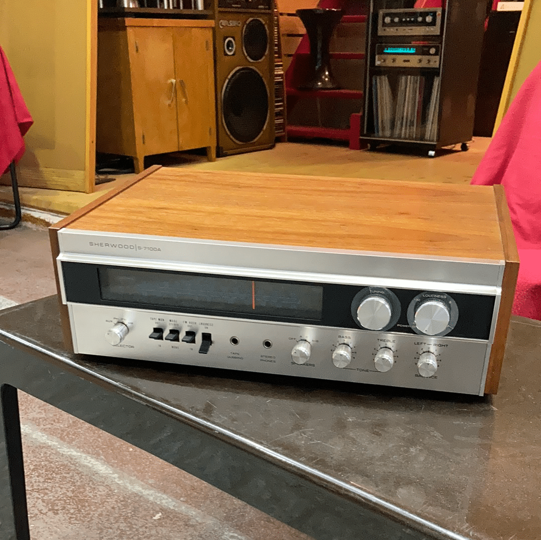 Sherwood S-7100A — vue 1