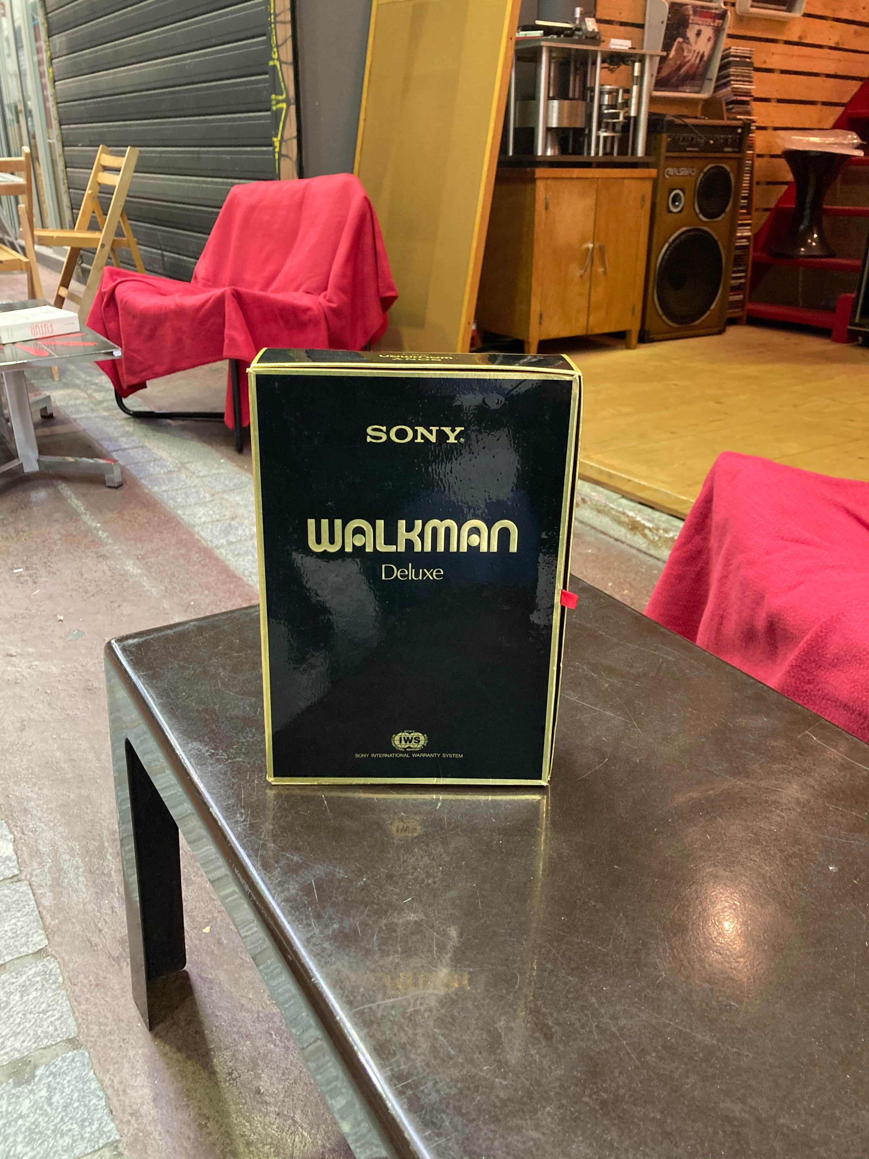 Sony WM-3 Deluxe — vue 1