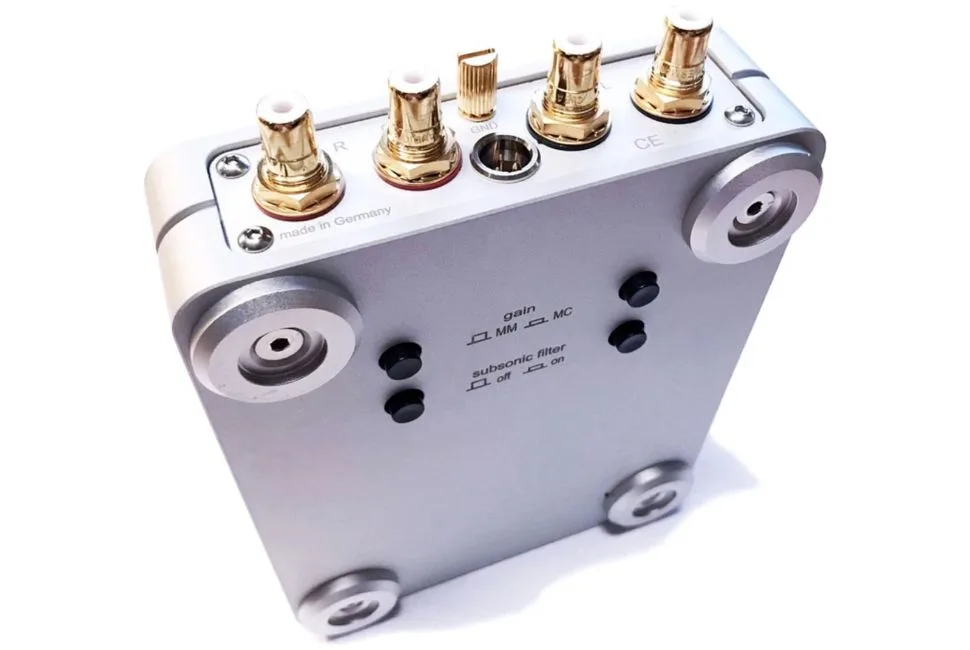 Clearaudio Basic v2 Préamplificateur phono — vue 3