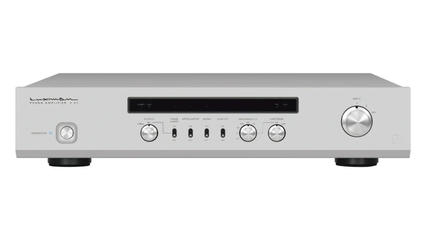 Luxman E-07, vue 1