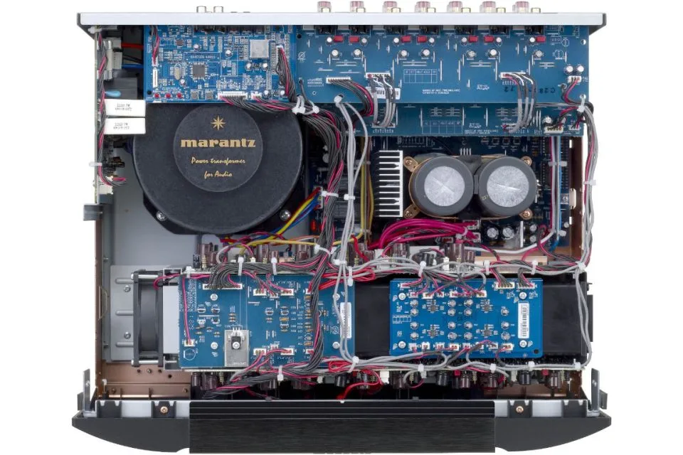 MM8077, vue 3