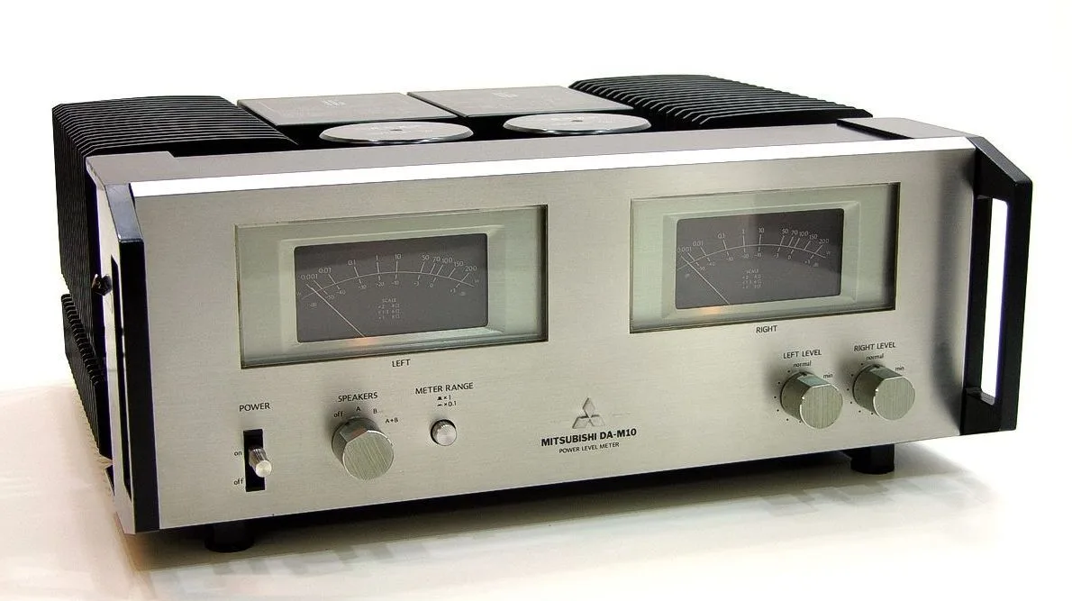 Mitsubishi DA-10DC / DA-M10, vue 1