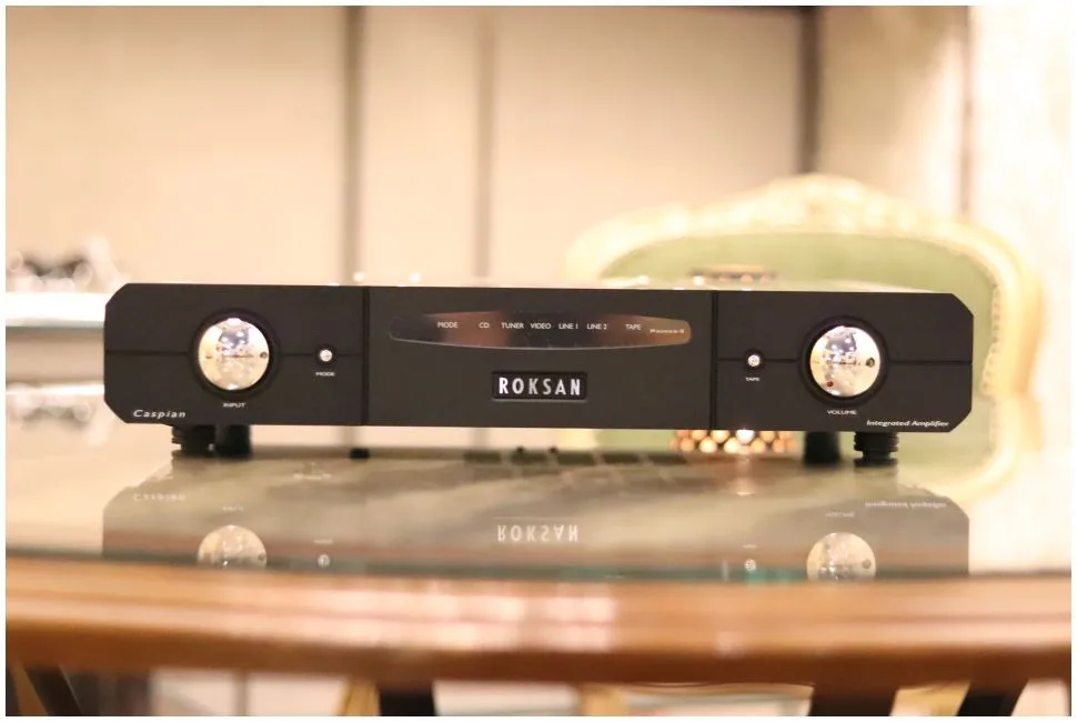 Caspian M2 Power Amplifier, vue 2
