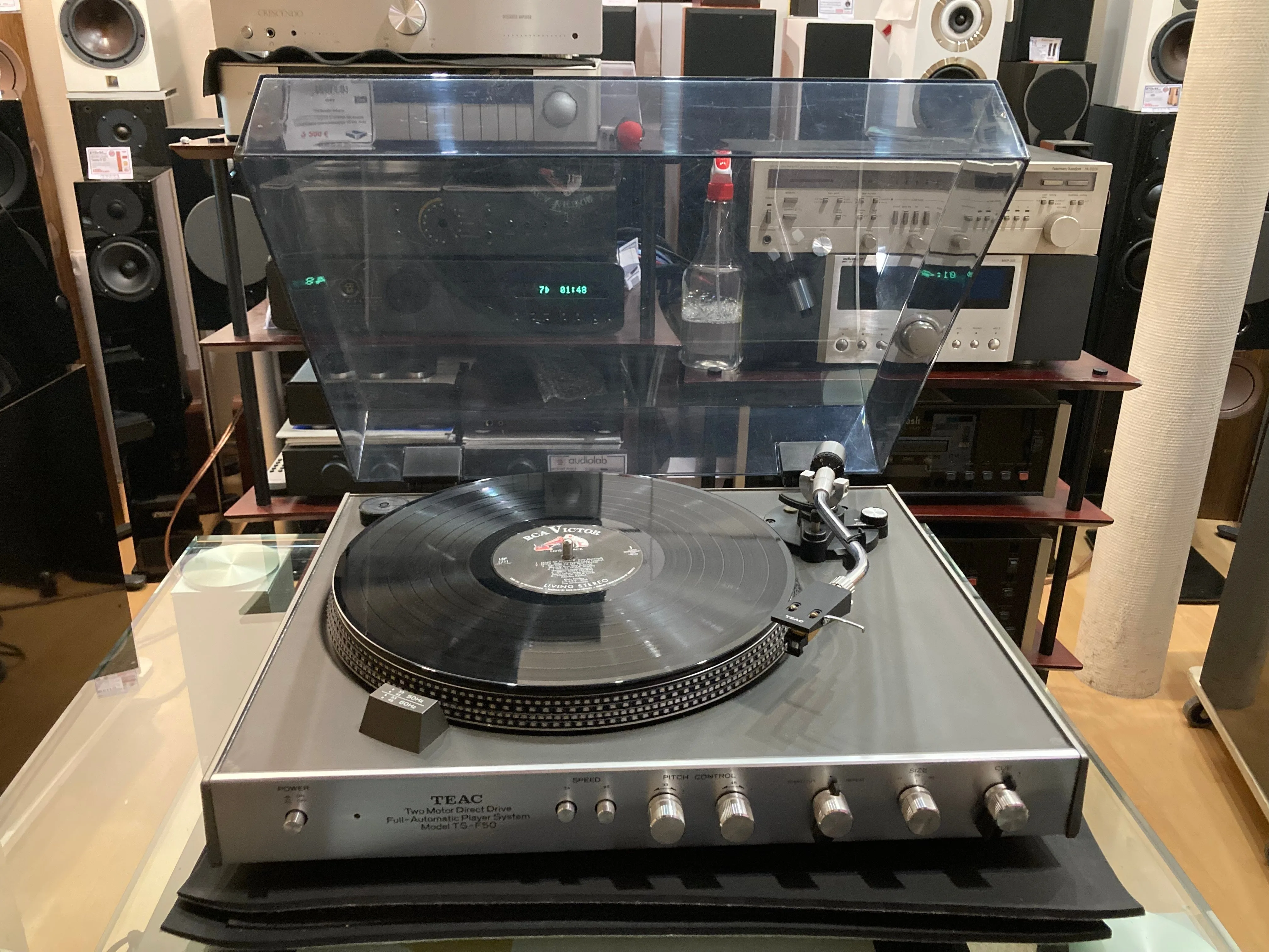 TS-F50, vue 1
